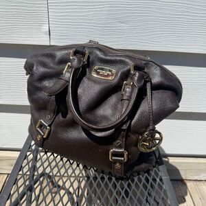 Michael Kors Authentic Bedford Pebbled Leather Satchel Shoulder Bag Purse